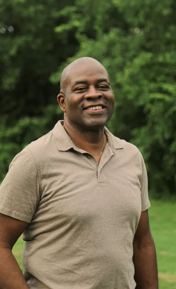 Richard White, QHHT practitioner, smiling outdoors